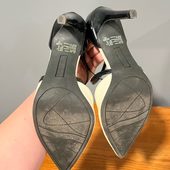 Heels - Picture 3 of 3